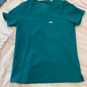 Figs - Hunter Green Catarina scrub Top. NWOT